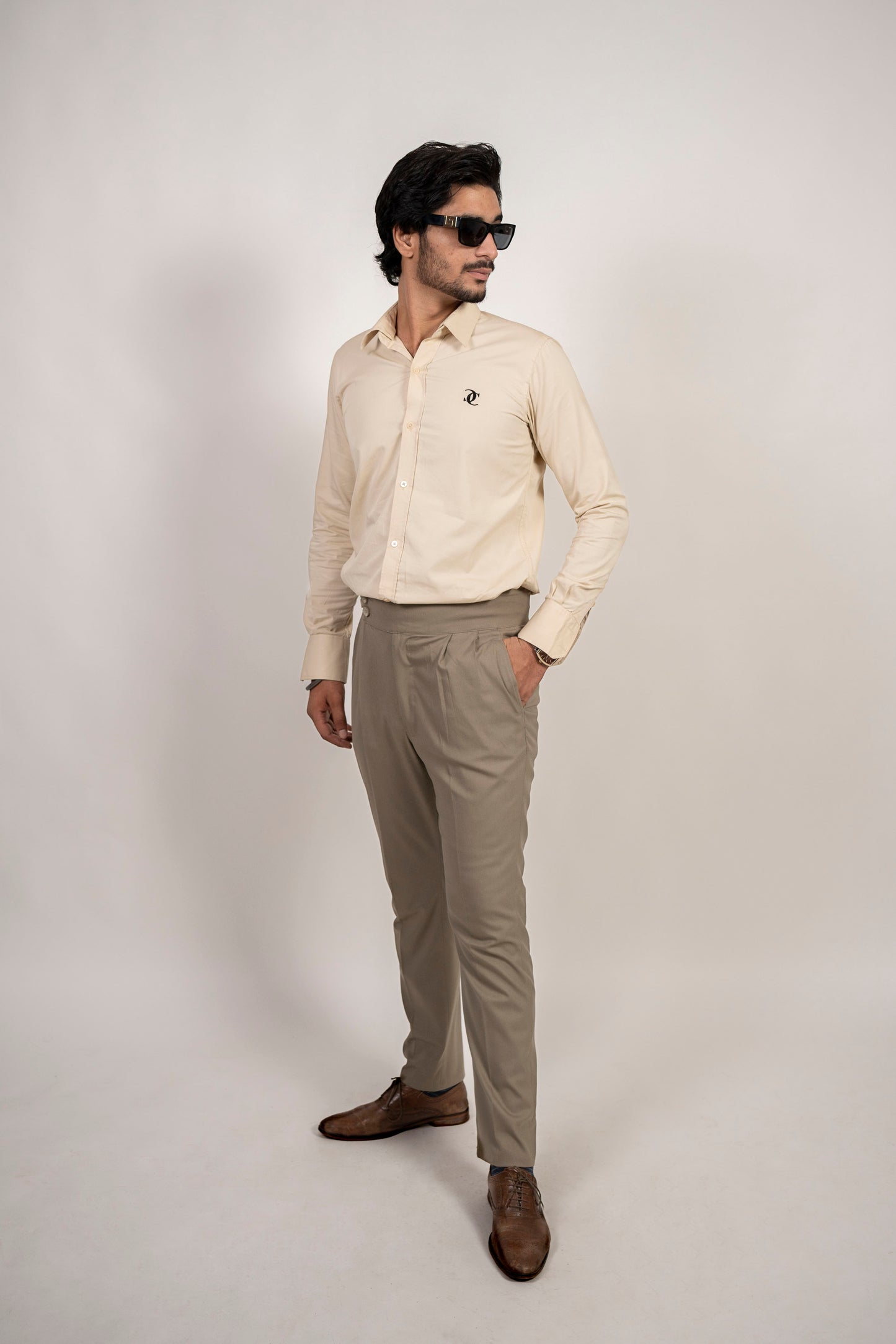 The Dynamic Detachable Collar Shirt